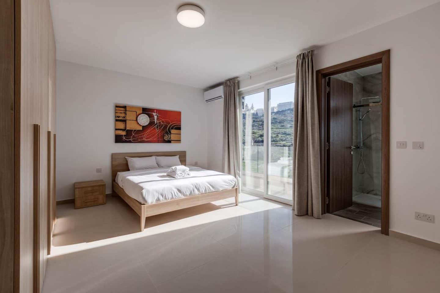 9Ten11 Seafront By Homely Mellieħa Esterno foto
