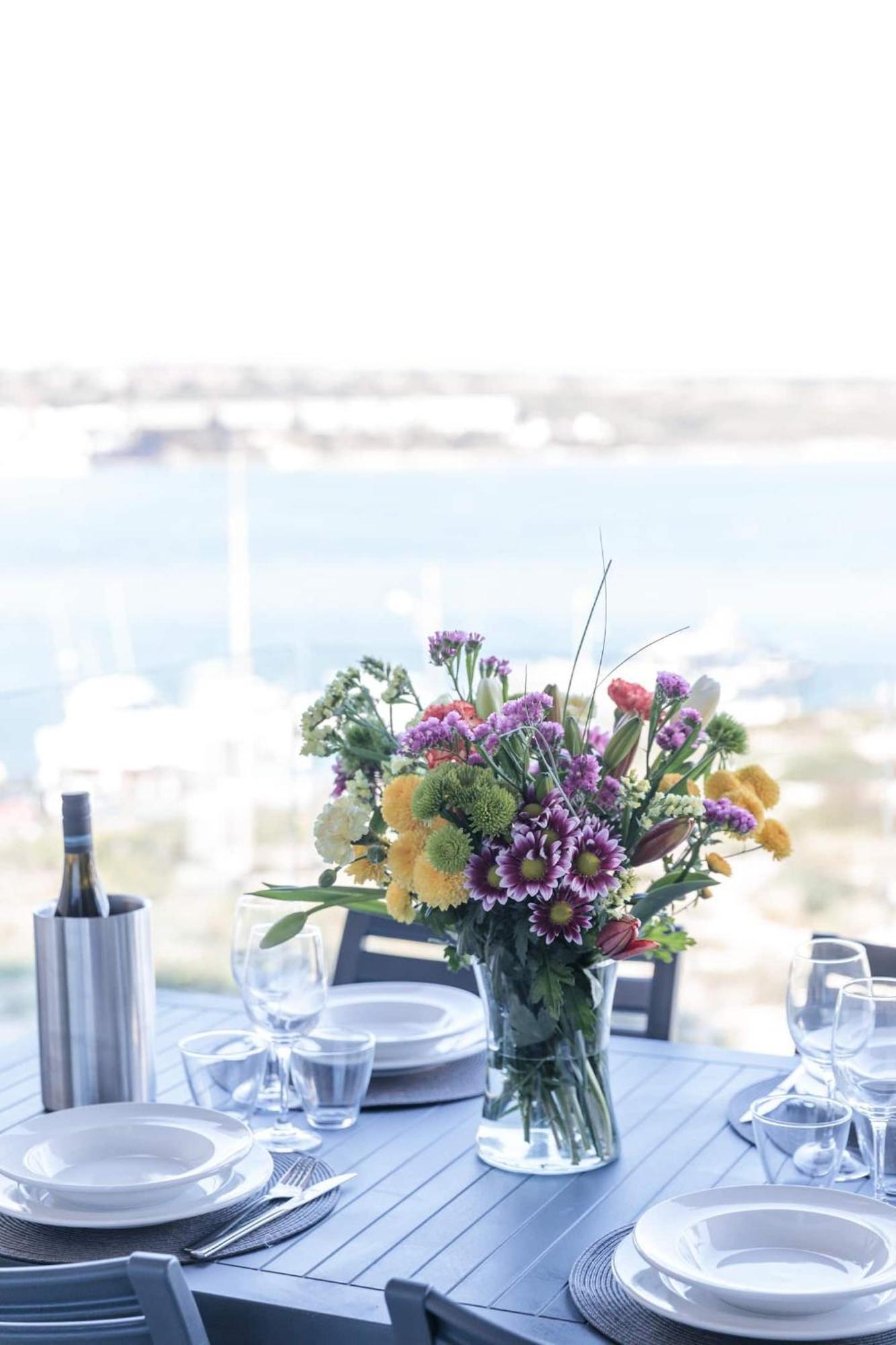 9Ten11 Seafront By Homely Mellieħa Esterno foto