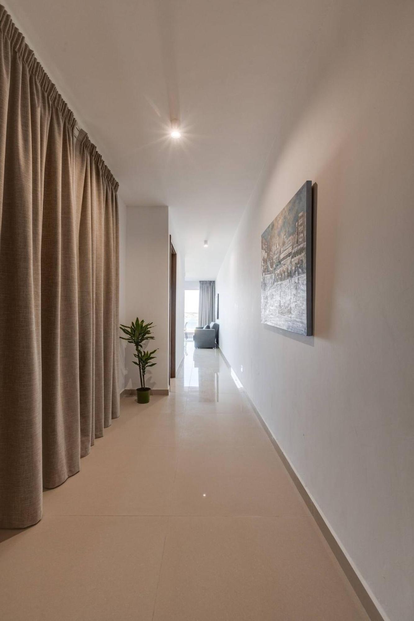 9Ten11 Seafront By Homely Mellieħa Esterno foto
