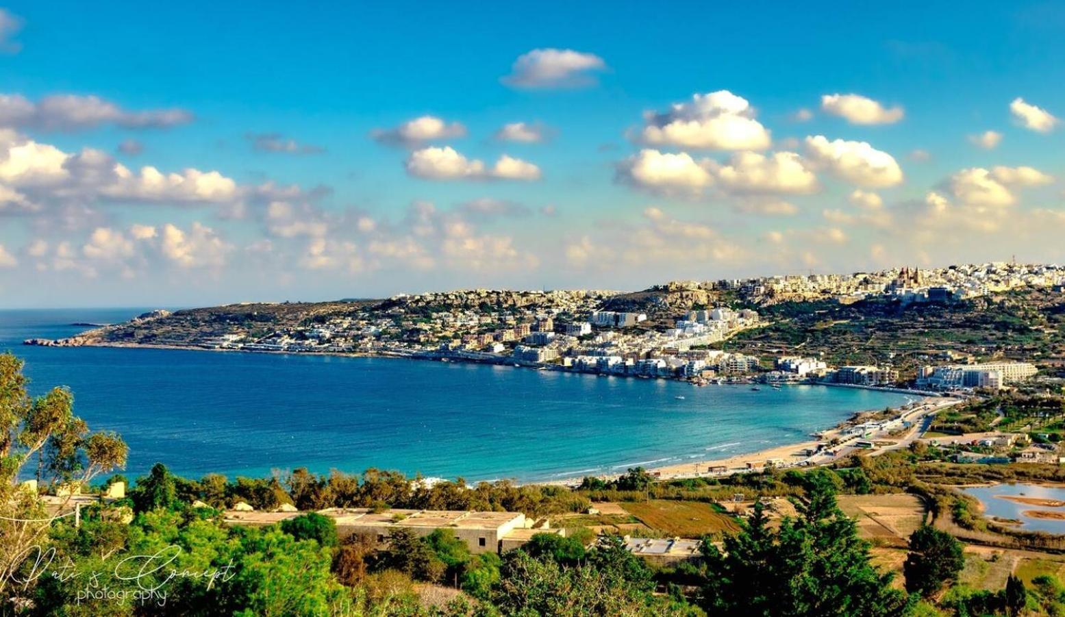 9Ten11 Seafront By Homely Mellieħa Esterno foto
